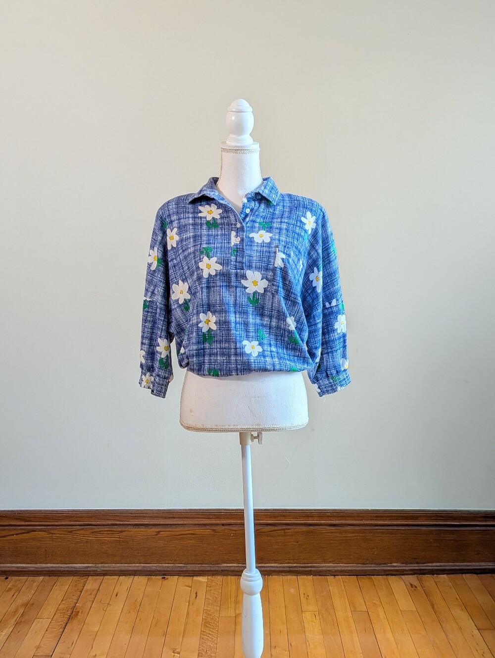 Ditsy Daisy 90s Pullover